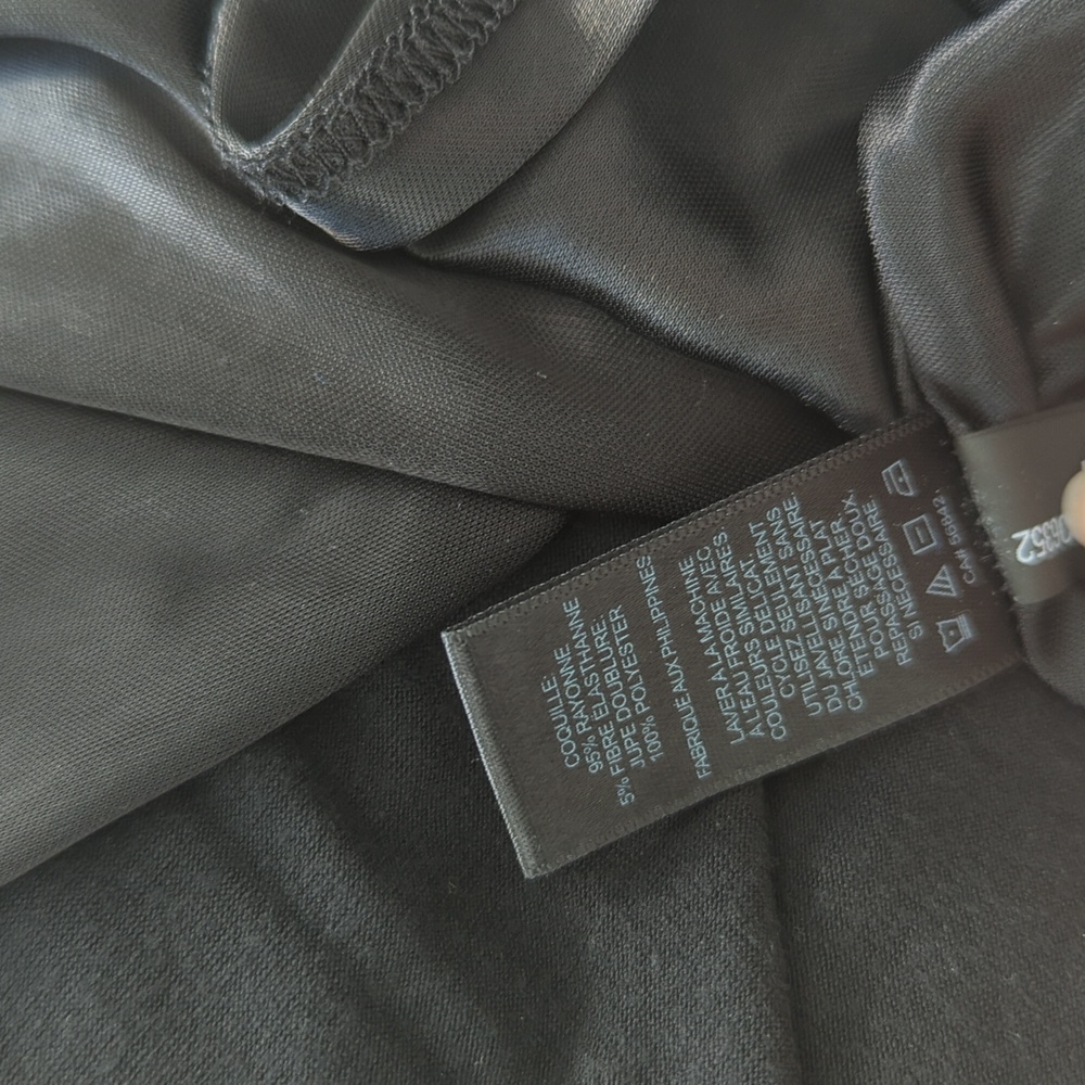 Dress - Picture 6 of 6